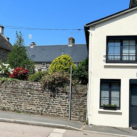 La Petite Maison Pont-d'Ouilly ภายนอก รูปภาพ